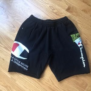 Men’s sweatshirt type champion shorts